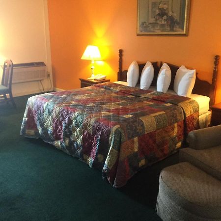 لومبيرتون، كارولاينا الشمالية Budget Inn المظهر الخارجي الصورة
