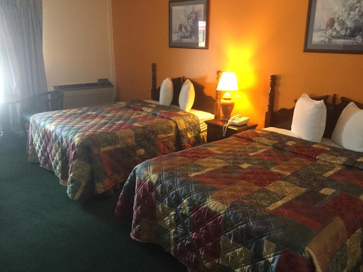 لومبيرتون، كارولاينا الشمالية Budget Inn المظهر الخارجي الصورة